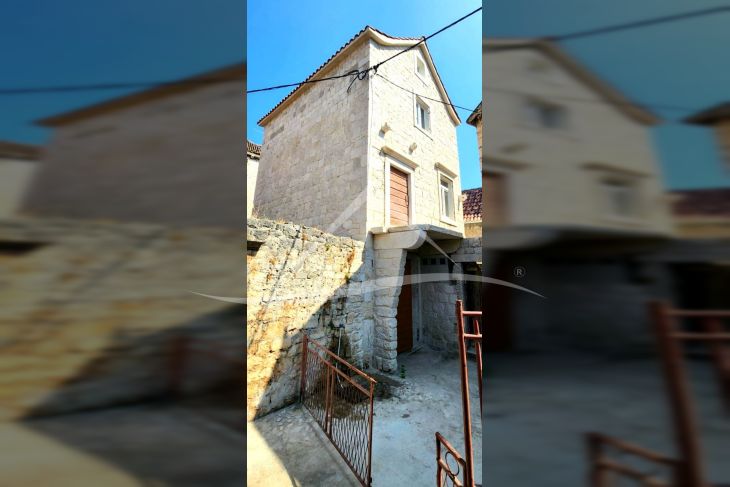 Kamena kuća, Prodaja, Trogir, Čiovo